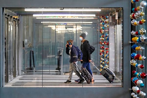 Holiday Air Travel Surges Despite Dire Health Warnings