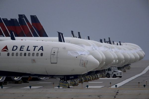 Pair of Passengers Exit NYC Flight Via Slide Before Takeoff